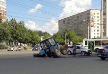 В Кирове у трактора отпало колесо