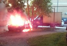 У дома на Подгорной сгорел автомобиль