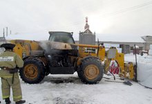 В Лузе автопогрузчик загорелся прямо во время движения