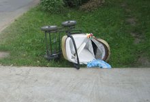 В Кирове водитель наехал на коляску с ребенком и скрылся с места происшествия