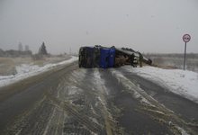 В Яранском районе перевернулся грузовик