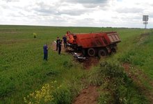 В Вятскополянском районе"Камаз" столкнулся с внедорожником: в ДТП погибли супруги