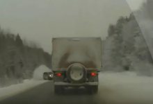 На трассе Киров — Пермь кроссовер врезался в грузовик