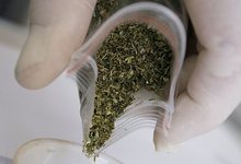 Под Санчурском задержали автомобилиста с наркотическим средством