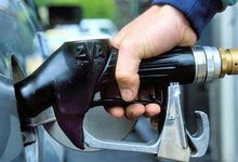 Цены на бензин в Кировской области растут незаметно, но постоянно