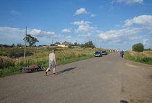 Пьяный мотоциклист, без прав, «собрал» 2 машины и сбил человека