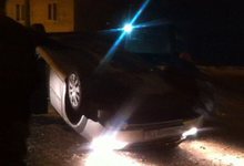 На Попова водитель «Шевроле» врезался в столб, после чего напился