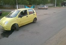 Кировских чиновников оштрафовали за ямы в Радужном