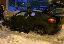 Ночью в Кирове сгорел BMW X6: пострадали еще две машины