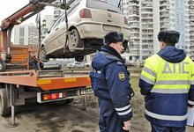За эвакуацию авто с человеком внутри придется отвечать по статье УК