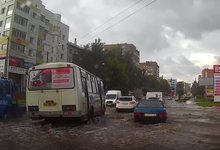 Ливень вновь затопил улицу Ленина