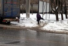 Заборы не помеха. У пешеходов свои правила