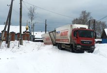 В Опарино фура «Магнита» на несколько часов перегородила дорогу