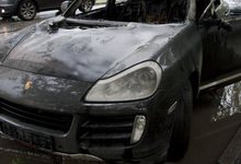 В «Чистых прудах» загорелся Porsche Cayenne