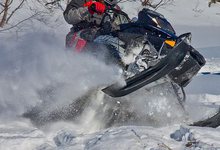 В Кировской области водитель снегохода протаранил «УАЗик»