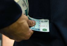 Житель Котельнича хотел дать инспектору ДПС взятку