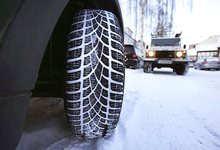 Водителям пока можно не бояться штрафов за езду на летней резине 