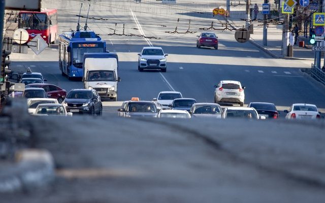 Автомобили подорожали на 15%: что будет дальше?  