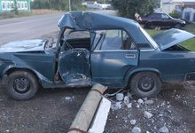 В Кировской области 20-летний бесправник снёс электрический столб