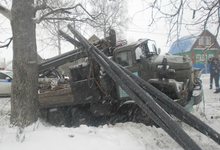 «Мицубиши» и «ЗИЛ» не поделили дорогу