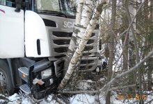 На трассе Киров — Советск насмерть разбился водитель «Скании»