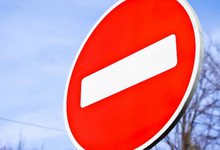 В Кирове на улице Ленинградской ограничили движение транспорта