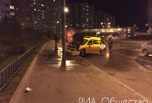 В Москве загорелось такси: водитель работал без отдыха 7 дней подряд