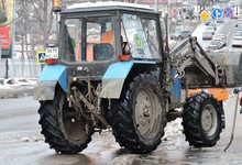 Кировская администрация: вчера дорожники вывезли 374 кубометра снега
