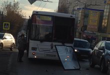 ДТП на Карла Маркса: один автобус догнал другой