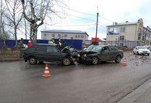 В Кирове пьяный бесправник на Audi устроил ДТП на «встречке» с пострадавшими
