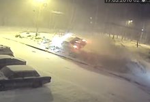  В Кирове водитель легковушки «подпрыгнул» на сугробе 