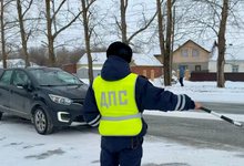 Инспектор просит открыть капот: в чем подвох, что делать и как себя вести?