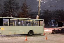 В Кирове пьяный водитель "десятки" протаранил автобус с пассажирами