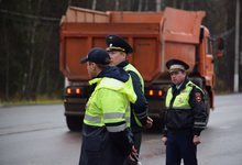 Что делать, если автоинспектор забрал документы и не возвращает их вам – ответ автоюриста