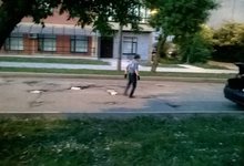 Жители Кирова «отремонтировали» улицу Дерендяева кирпичами